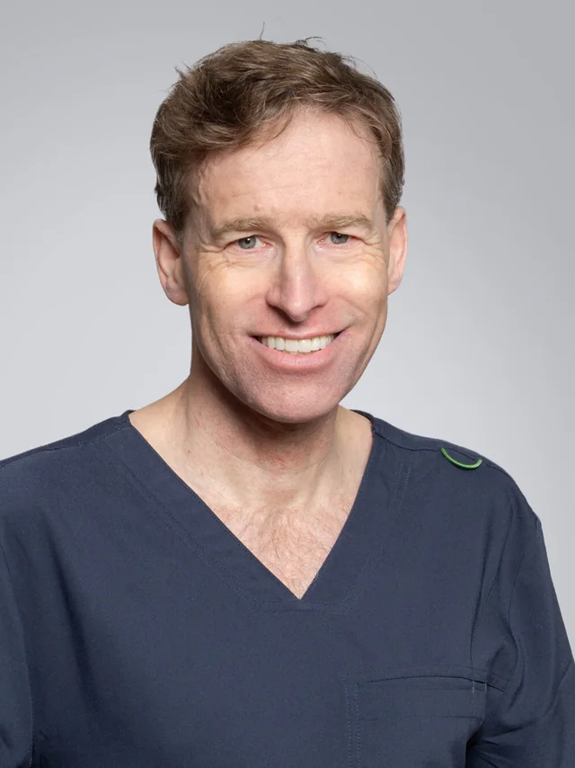 Porträt von Dr. med. Ivo Bugmann, Facharzt AIM, Partner in der Ärztegemeinschaft Suhr