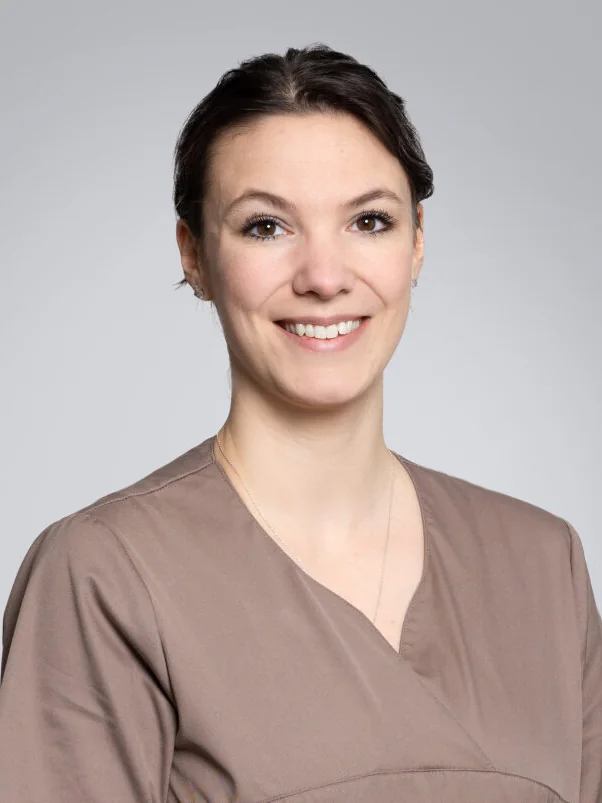 Porträt von Nicole Hunziker, Medizinische Praxisassistentin in der Ärztegemeinschaft Suhr